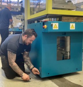 BEC_BOYMouldingMachine