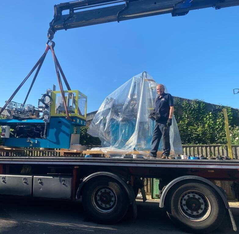 BECGroup_BOYVerticalMouldingMachines